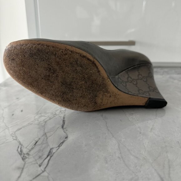 Gucci platinum wedges vintage size 6+ with Box, dusters and booklet Full Set - Picture 16 of 16